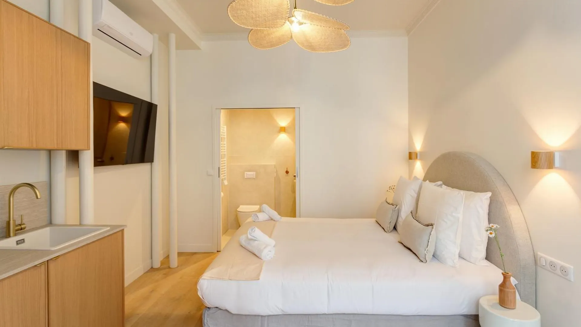 The Liberty Beige Montmartre Apartment Paris