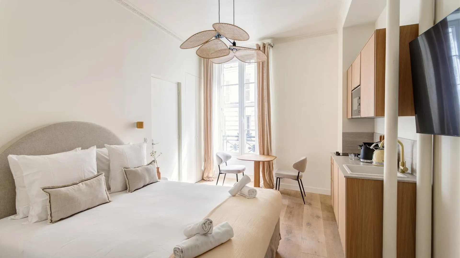 The Liberty Beige Montmartre Apartment Paris