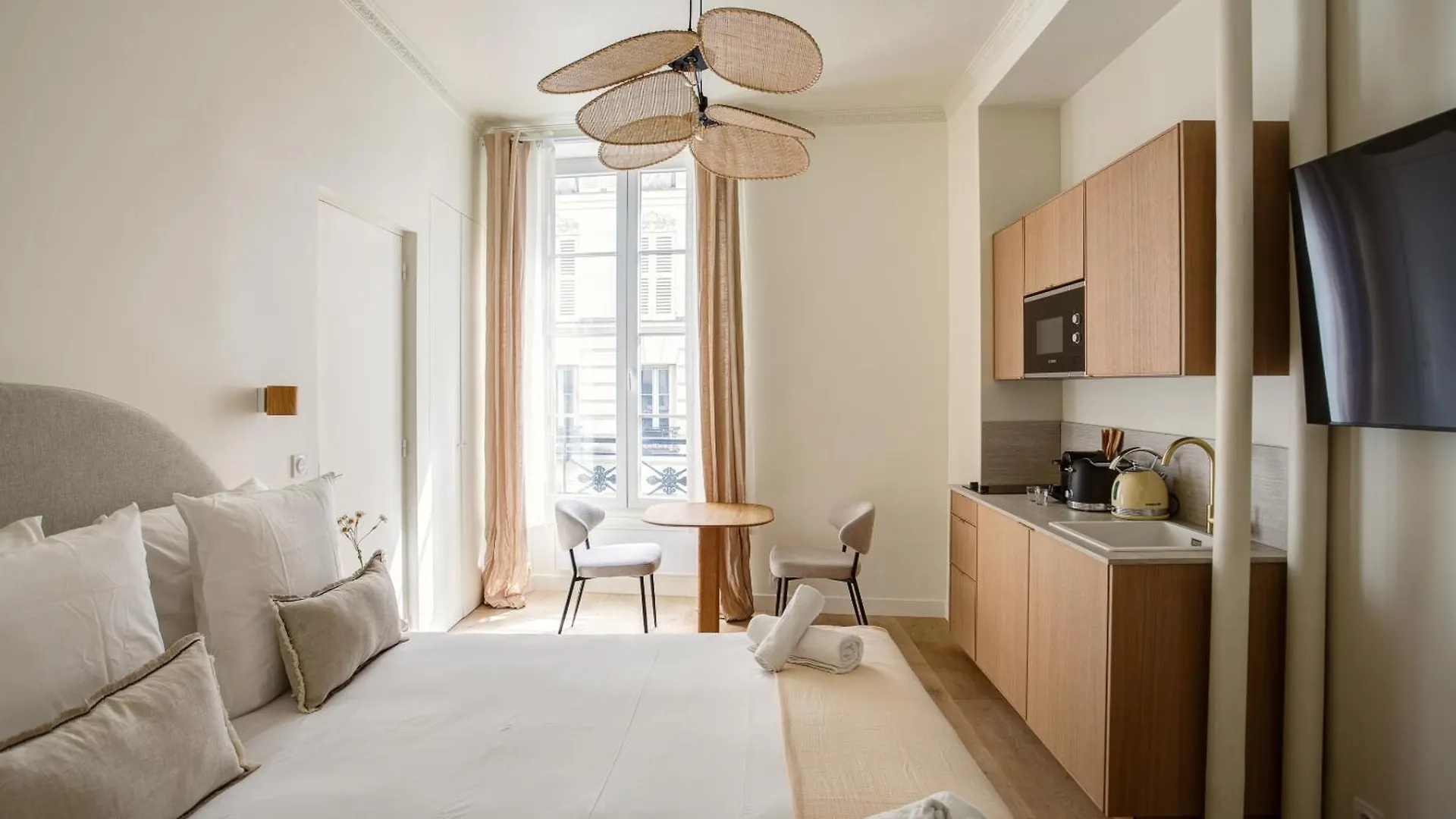 The Liberty Beige Montmartre Apartment Paris 0*,  France